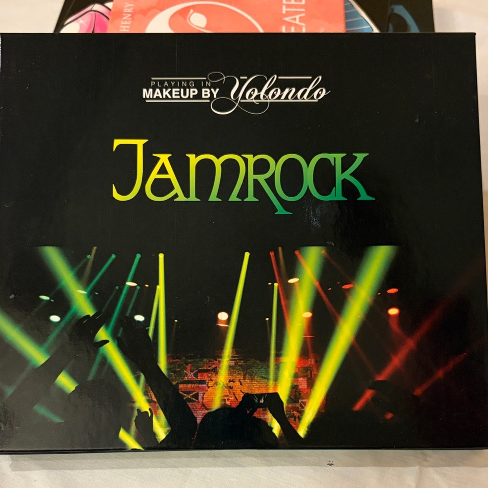 Jamrock Eyeshadow Palette